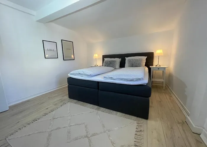 Ferienwohnung Am Buendheimer Schloss
